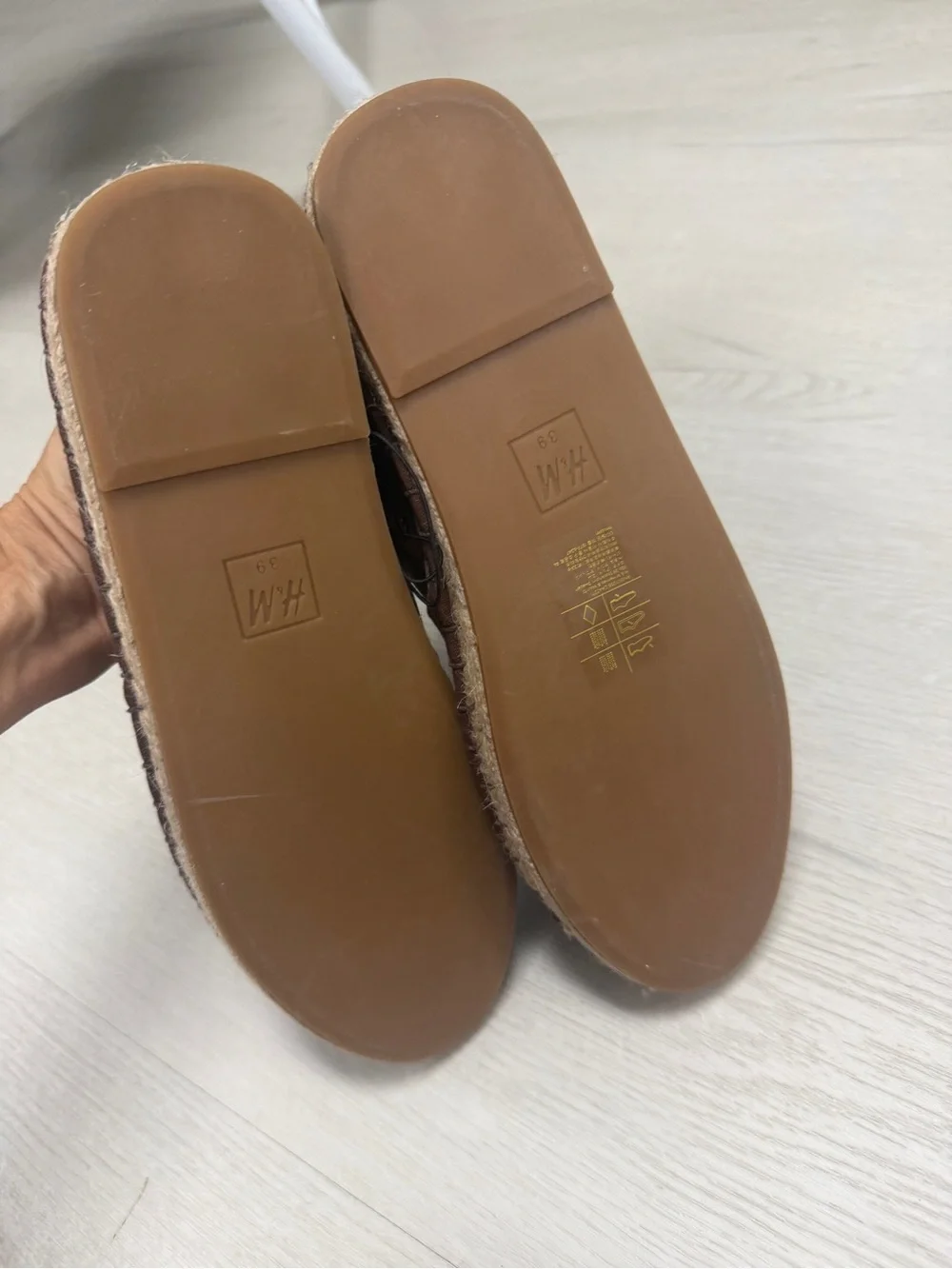 H&M Espadrilles in Brown.